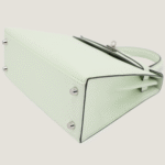 10001封面凯莉气泡绿