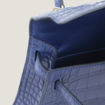 10001封面二代蓝鳄