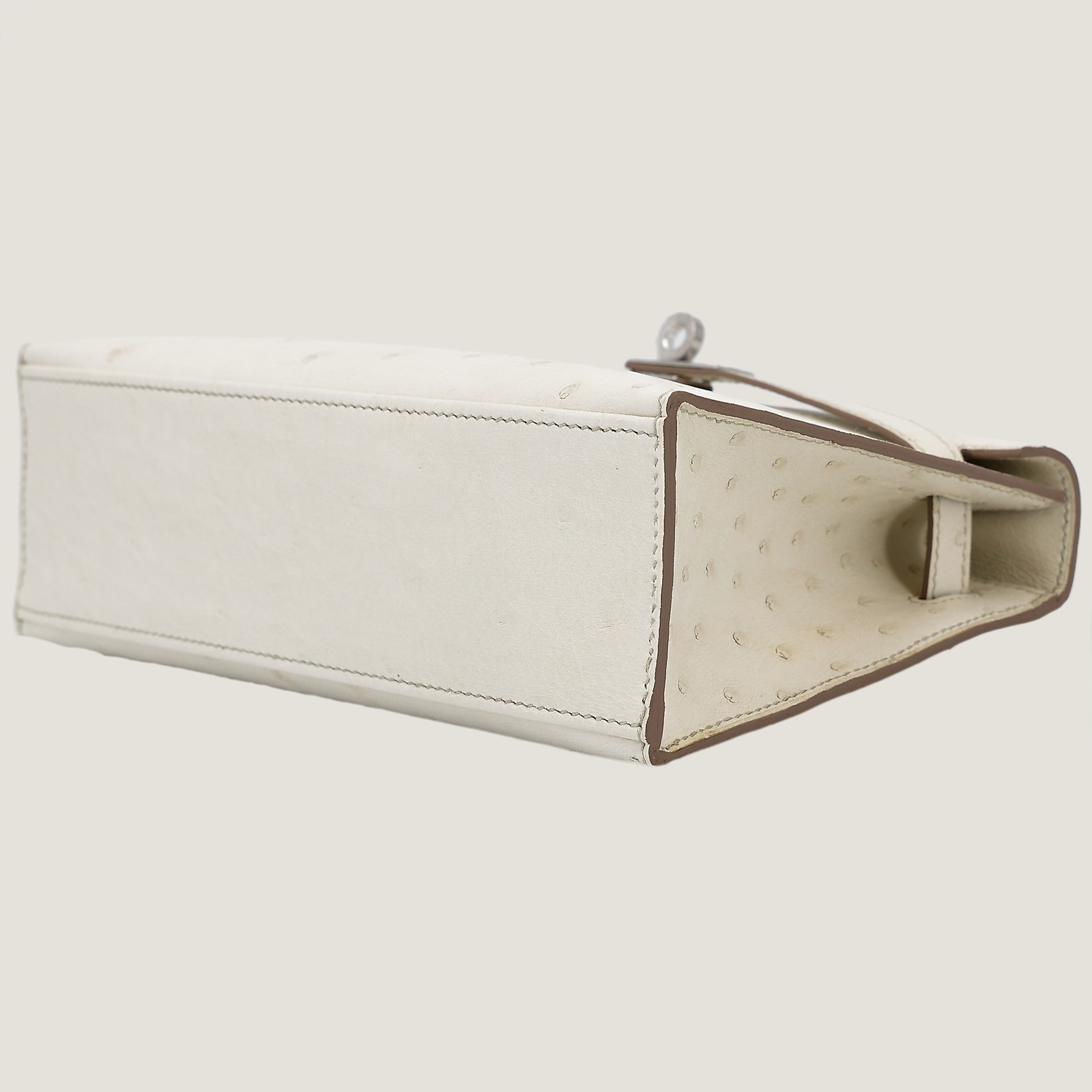 凯莉一代冰川白 (4)