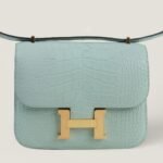 10001封面康康美洲鳄绿色