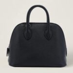 10001封面保龄球