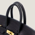 10001封面湾鳄雾面