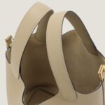 10001封面菜篮子风衣灰