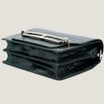 10001封面美洲鳄猪鼻子修