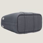 10001封面花园灰色