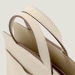 10001封面哈尔赞奶昔白