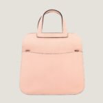 10001封面哈尔赞粉色