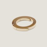 10001封面哈尔赞奶昔白